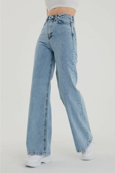 Süper Yüksek Bel Likralı Kar Yıkamalı Geniş Paça Kot Pantolon (wide Leg) Süper Yüksek Bel Likralı Kar Yıkamalı Geniş Paça Kot Pantolon (wide Leg)