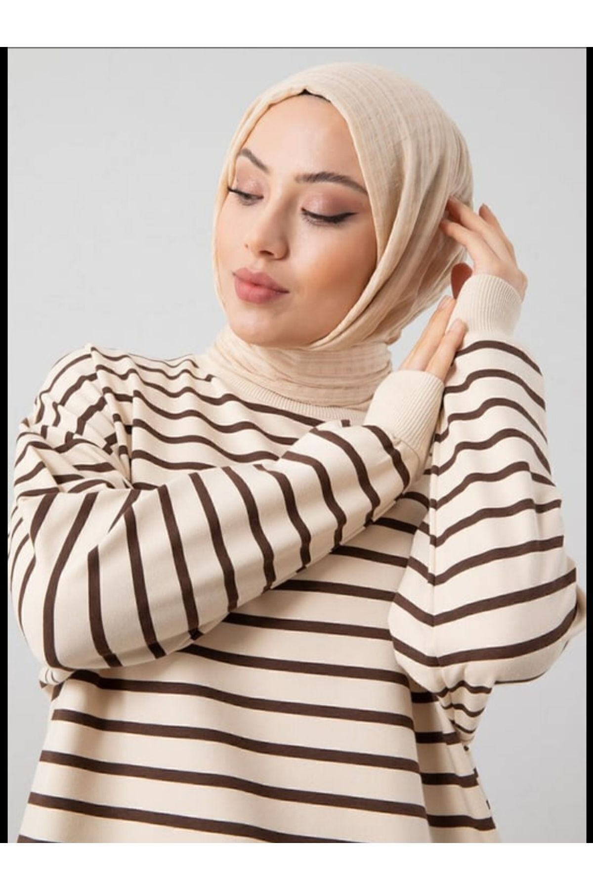 Yazlık Iki Iplikli Tesettür Tunik Çizgili Sweatshirt Yazlık Iki Iplikli Tesettür Tunik Çizgili Sweatshirt