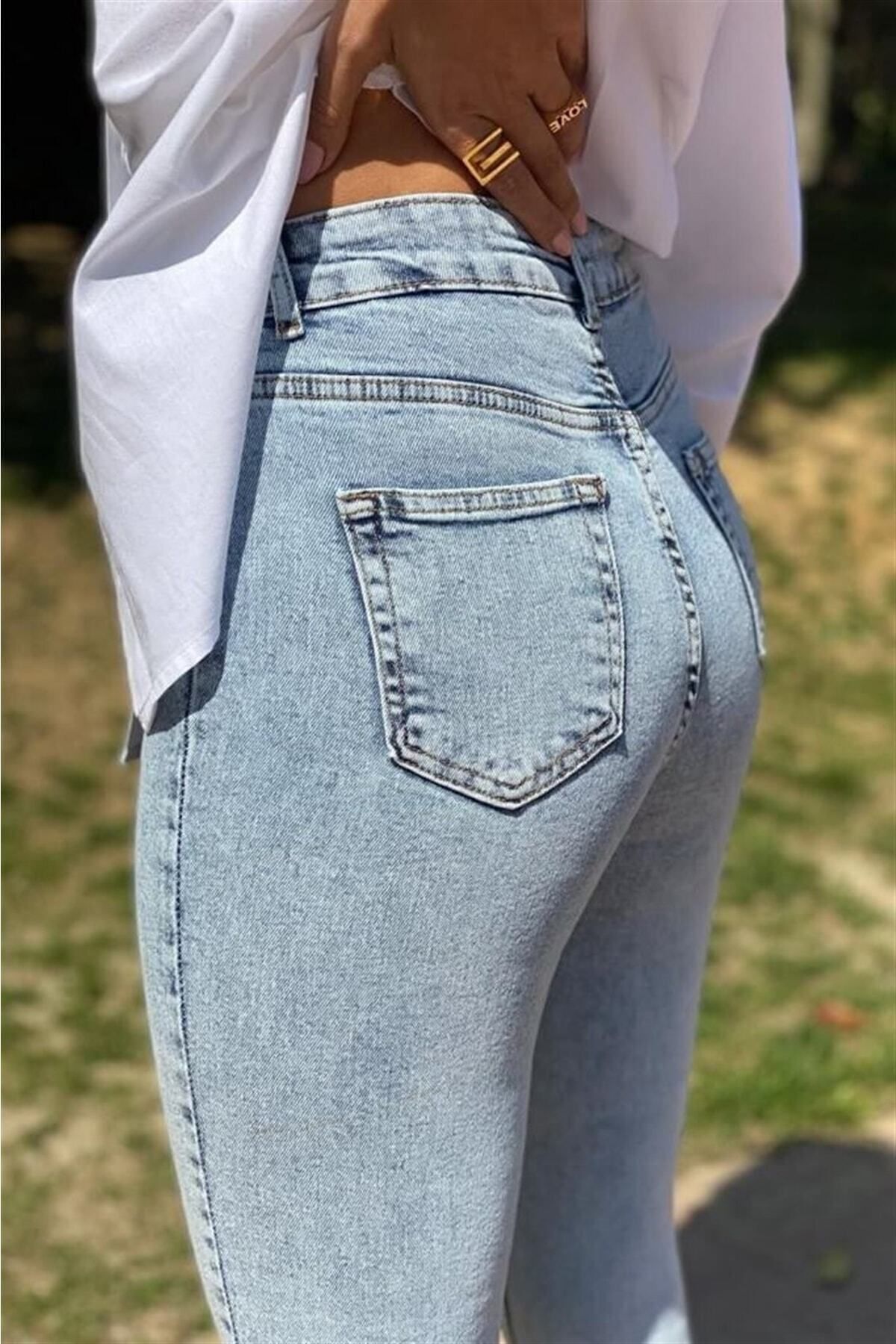 Leon Mavi Kar Yıkama Yüksel Bel Dar Paça Skinny Likralı Kot Pantalon Leon Mavi Kar Yıkama Yüksel Bel Dar Paça Skinny Likralı Kot Pantalon