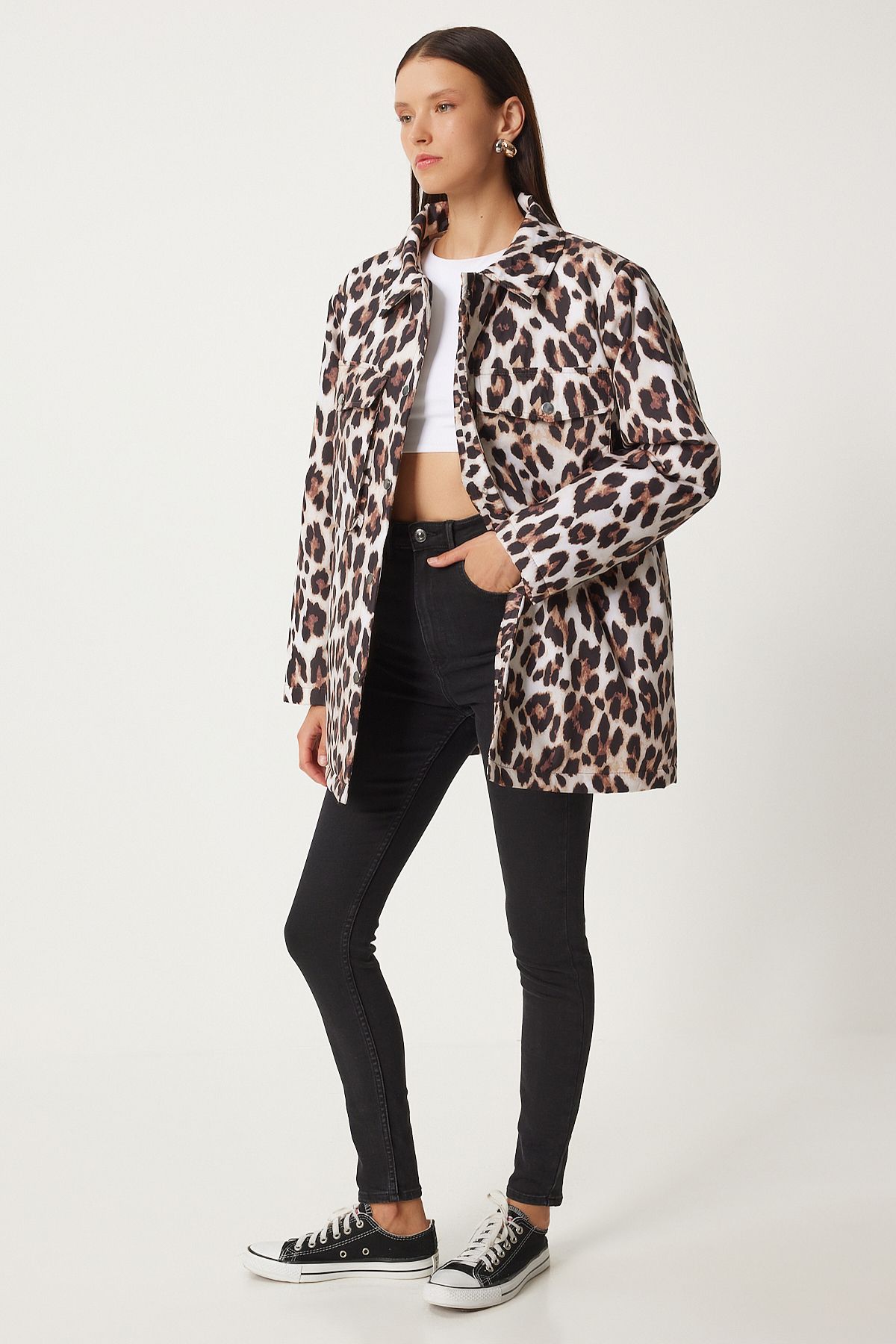 Leopar Desenli Şişme Mont SİYAH BEJ LNT0004 Leopar Desenli Şişme Mont SİYAH BEJ LNT0004