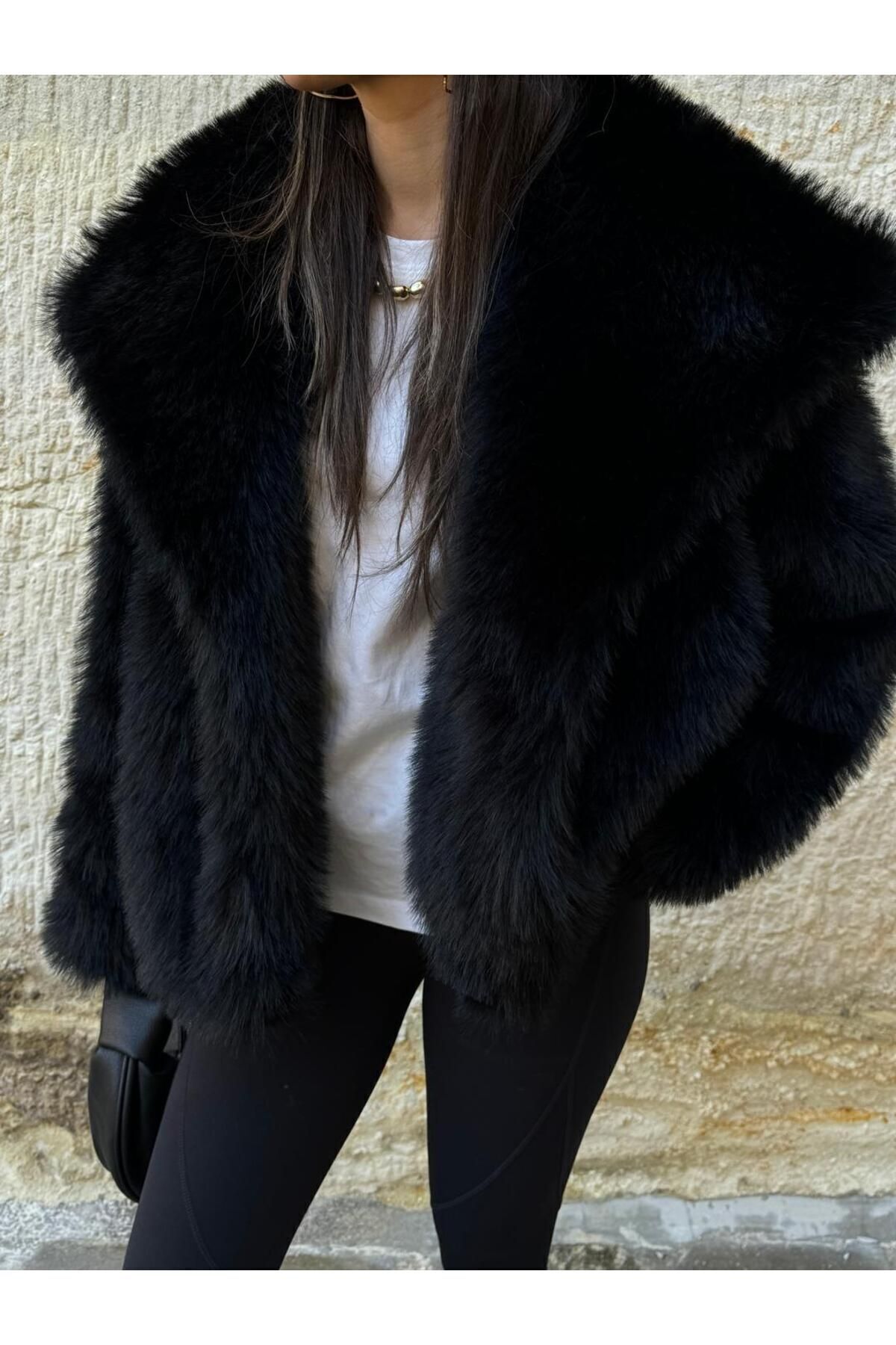 Siyah İçi Astarlı Premium Kürk