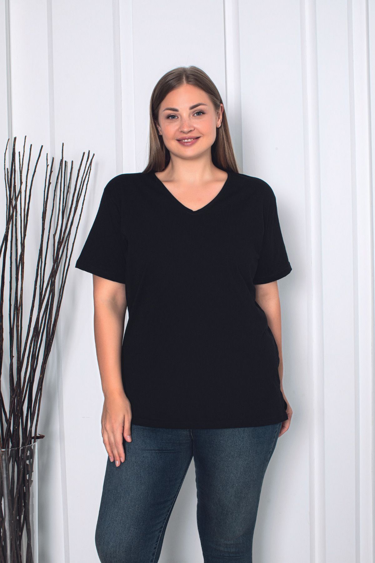 Yırtmaçlı Pamuklu Kadın V Yaka Büyük Beden T-shirt