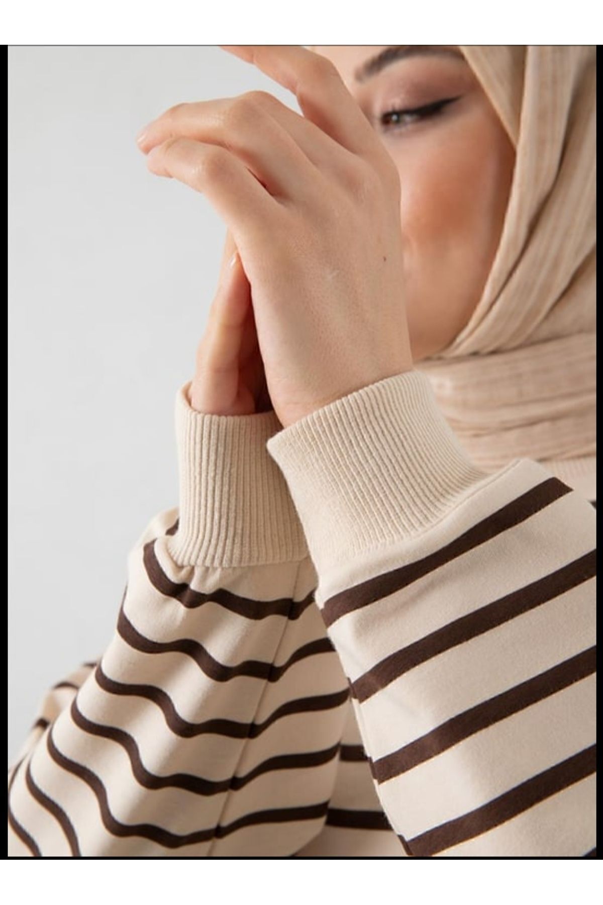 Yazlık Iki Iplikli Tesettür Tunik Çizgili Sweatshirt Yazlık Iki Iplikli Tesettür Tunik Çizgili Sweatshirt