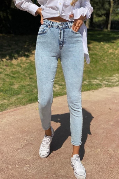 Leon Mavi Kar Yıkama Yüksel Bel Dar Paça Skinny Likralı Kot Pantalon Leon Mavi Kar Yıkama Yüksel Bel Dar Paça Skinny Likralı Kot Pantalon