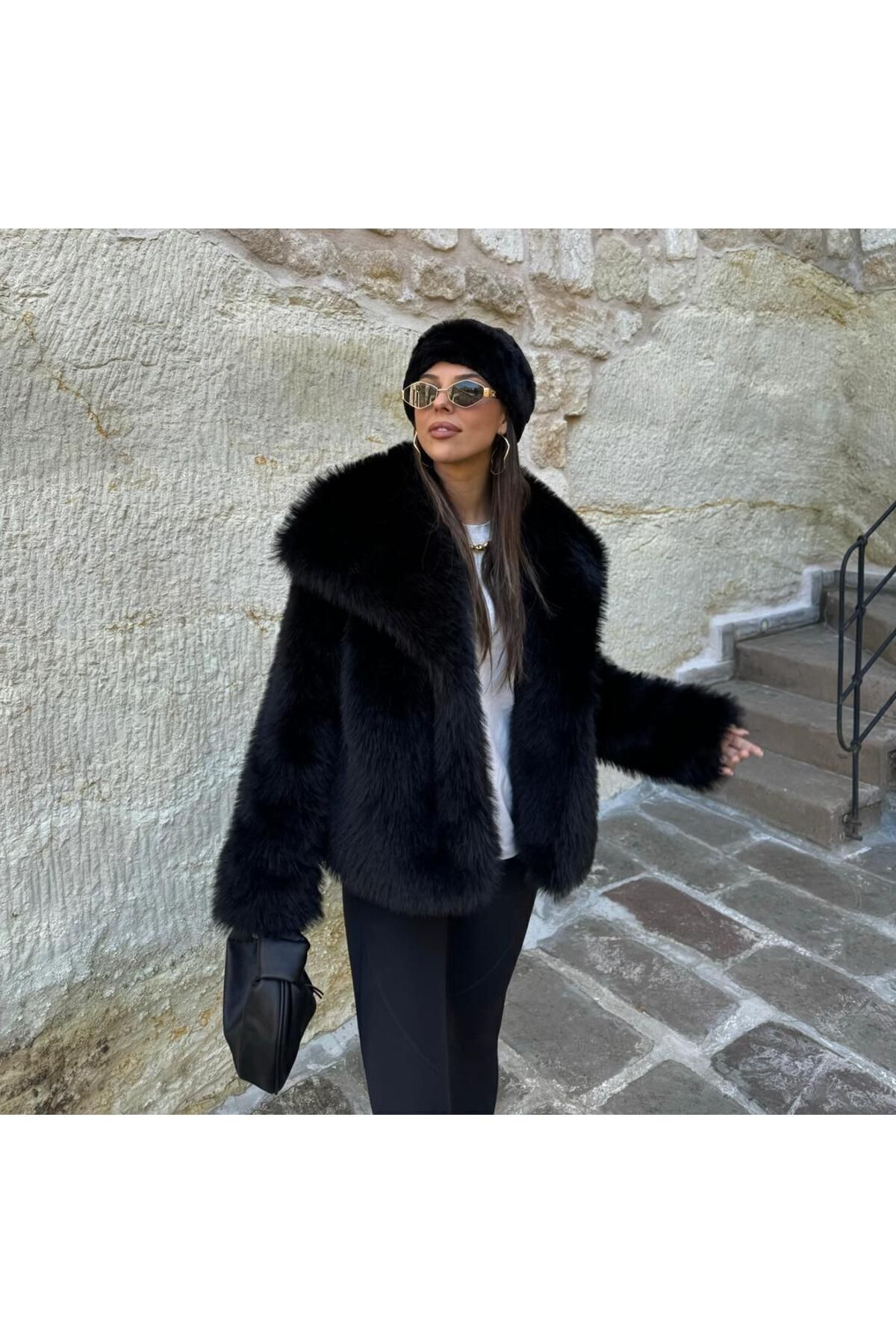 Siyah İçi Astarlı Premium Kürk