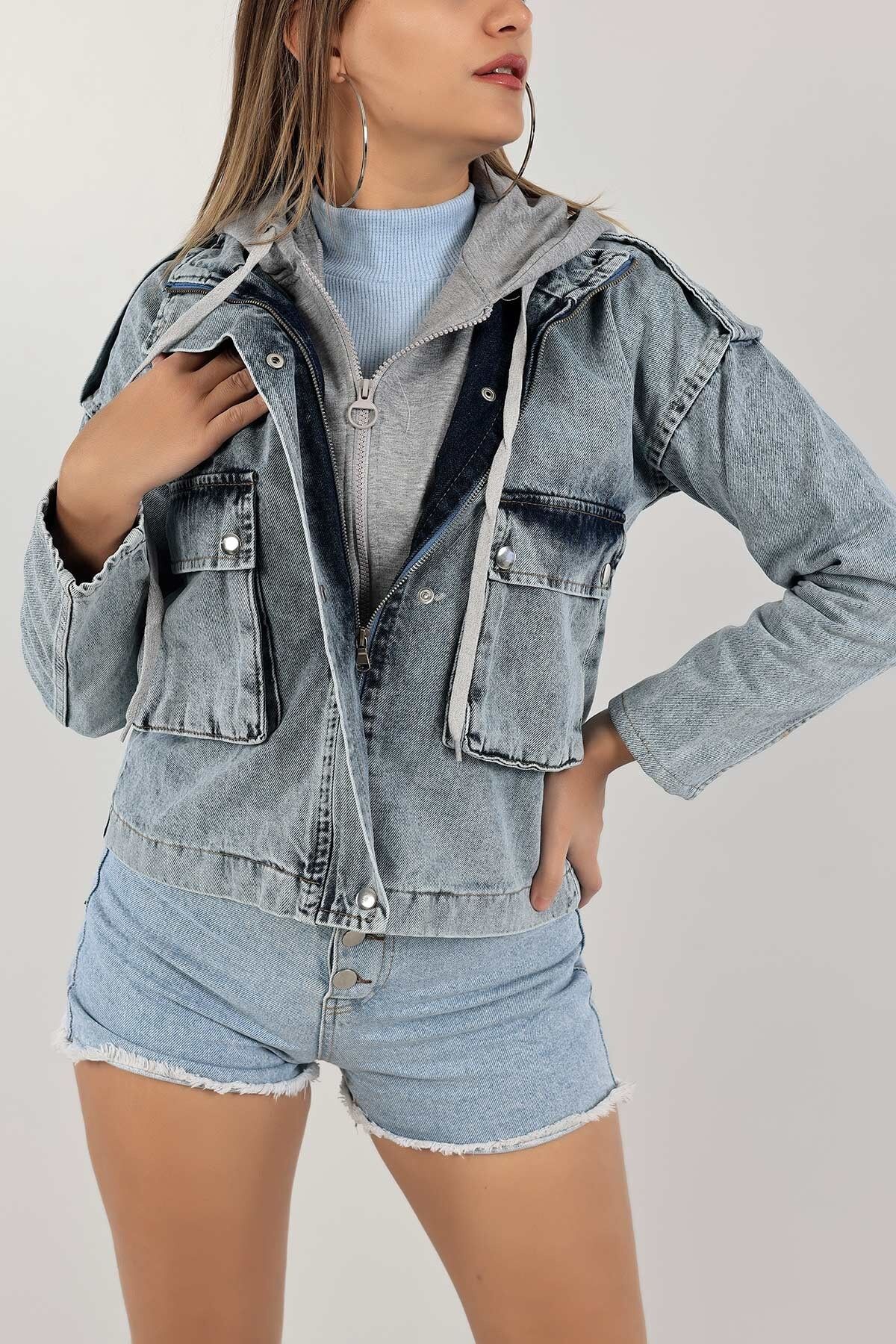 Kapüşonlu Kar Yıkamalı Kot Mont Kapüşonlu Kar Yıkamalı Kot Mont