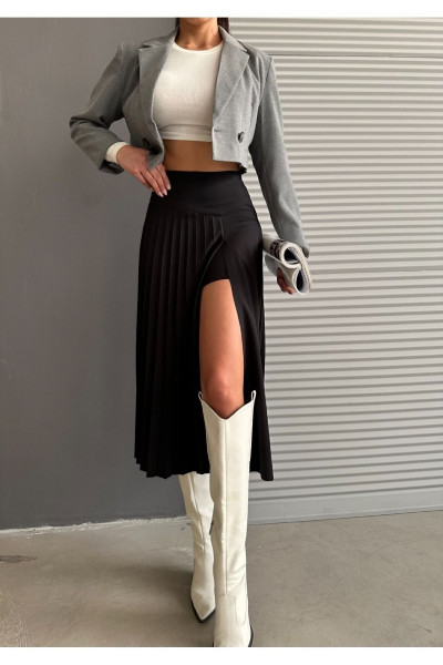 Siyah Yarı Piliseli Midi Boy Içi Şort Yırtmaç Detaylı Etek (BİR BEDEN BÜYÜK ALINIZ) Siyah Yarı Piliseli Midi Boy Içi Şort Yırtmaç Detaylı Etek (BİR BEDEN BÜYÜK ALINIZ)