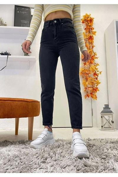 Siyah Mom Jean Yüksek Bel Likralı Kot Pantolon Siyah Mom Jean Yüksek Bel Likralı Kot Pantolon