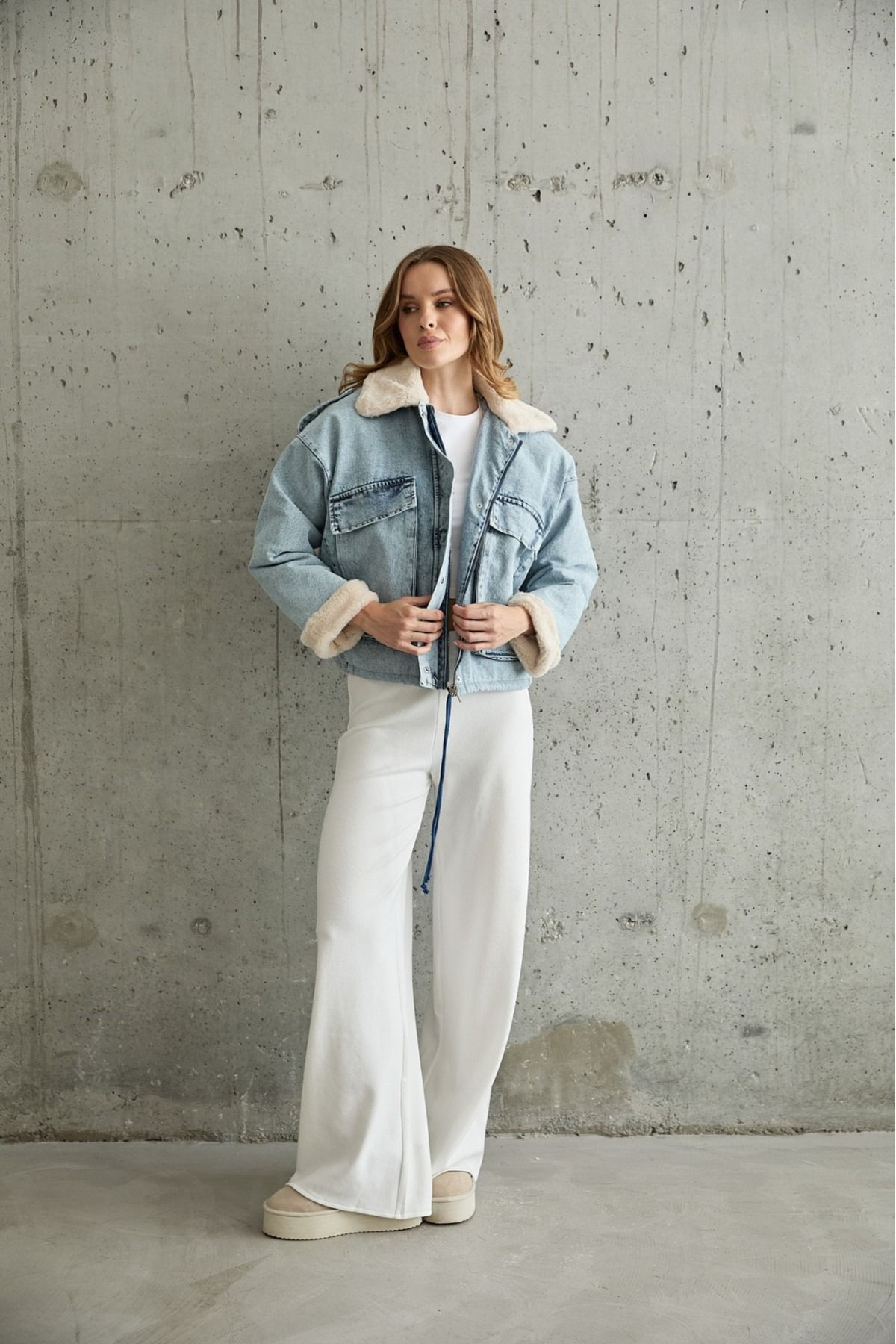 Suni? Kürklü Yaka Ve Kol Detayli Deni?m Ceket Suni? Kürklü Yaka Ve Kol Detayli Deni?m Ceket