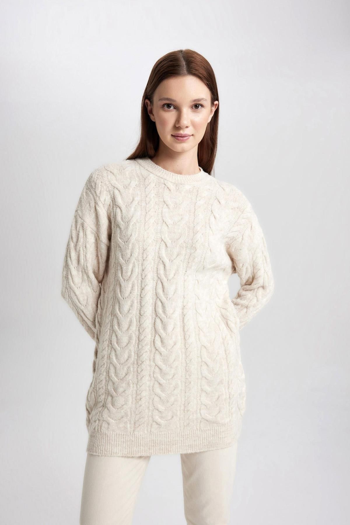 Regular Fit Bisiklet Yaka Saç Örgü Desenli Triko Kazak Tunik B4284ax23wn Regular Fit Bisiklet Yaka Saç Örgü Desenli Triko Kazak Tunik B4284ax23wn