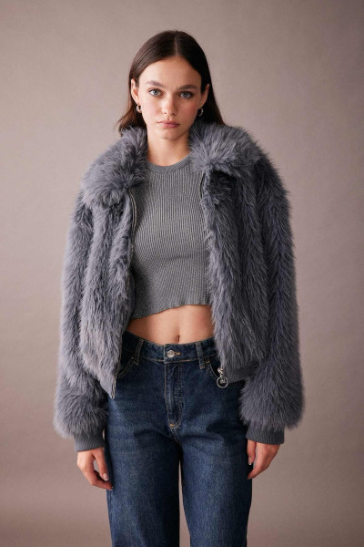 Regular Fit Pelüş Suni Kürk Regular Fit Pelüş Suni Kürk