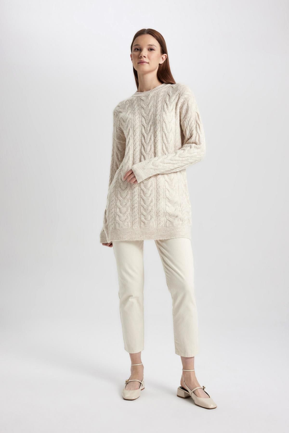 Regular Fit Bisiklet Yaka Saç Örgü Desenli Triko Kazak Tunik B4284ax23wn Regular Fit Bisiklet Yaka Saç Örgü Desenli Triko Kazak Tunik B4284ax23wn