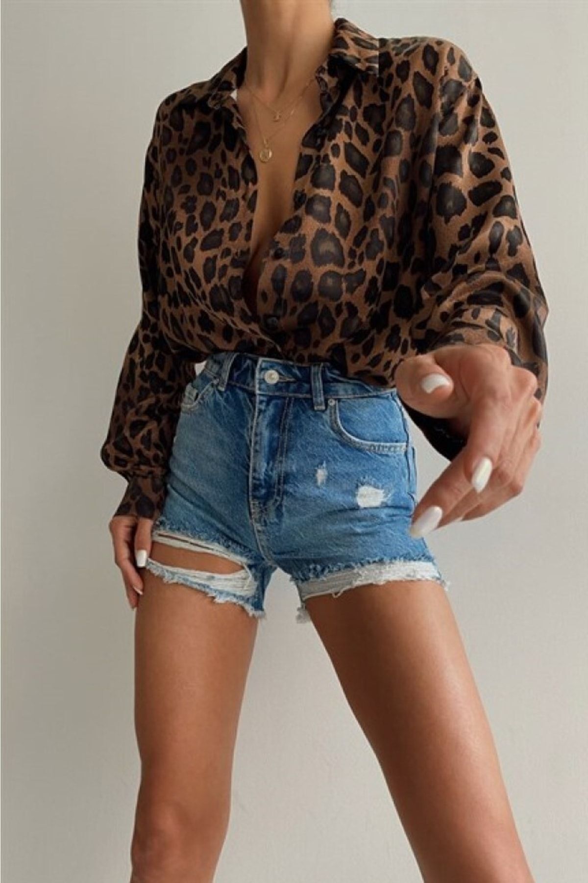 Leopar Desen Oversize Saten (VİSKON) Kahverengi Gömlek Leopar Desen Oversize Saten (VİSKON) Kahverengi Gömlek