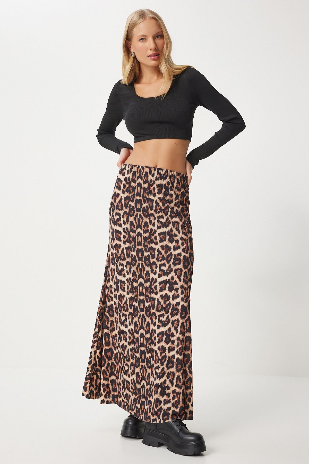 Kadın Siyah Bej Leopar Desenli Uzun Dokuma Etek RC00155 Kadın Siyah Bej Leopar Desenli Uzun Dokuma Etek RC00155