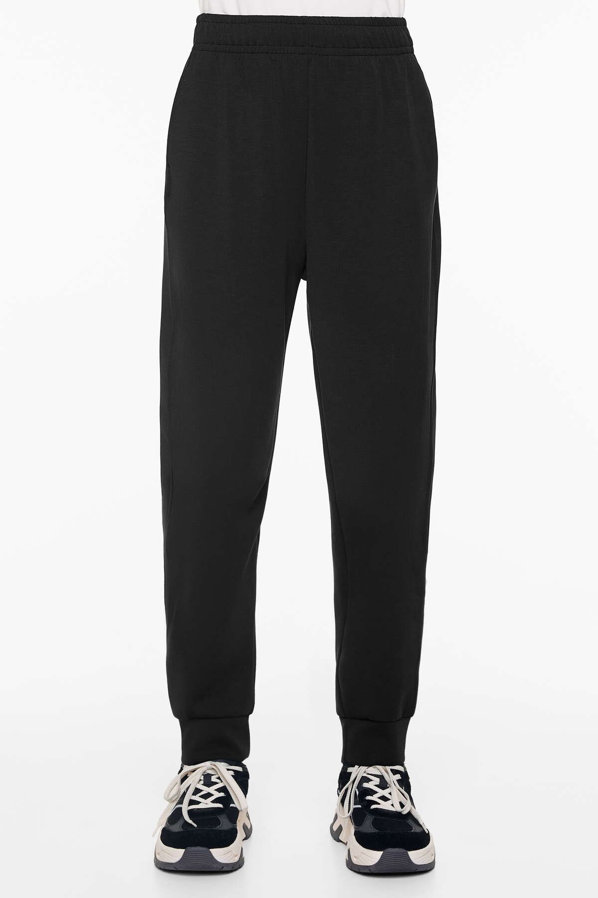 Modal karışımlı jogger pantolon Modal karışımlı jogger pantolon