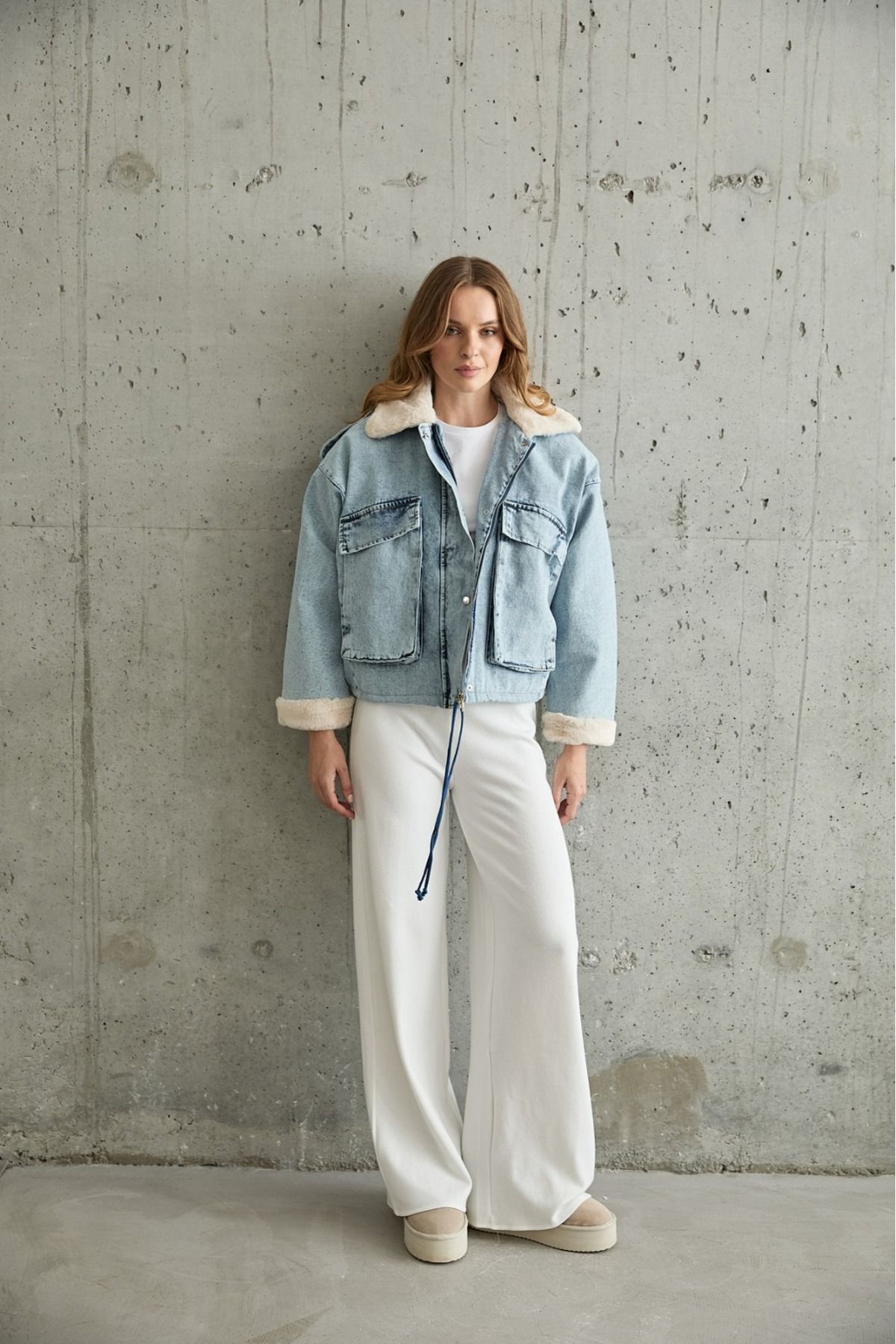 Suni? Kürklü Yaka Ve Kol Detayli Deni?m Ceket Suni? Kürklü Yaka Ve Kol Detayli Deni?m Ceket