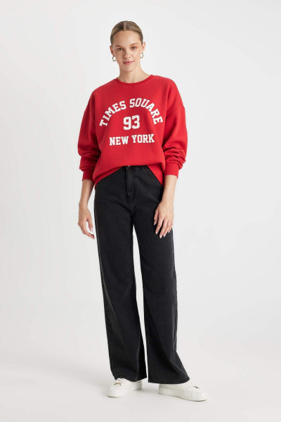 Kırmızı Loose Fit Bisiklet Yaka Baskılı Kalın Sweatshirt 3113158 Kırmızı Loose Fit Bisiklet Yaka Baskılı Kalın Sweatshirt 3113158