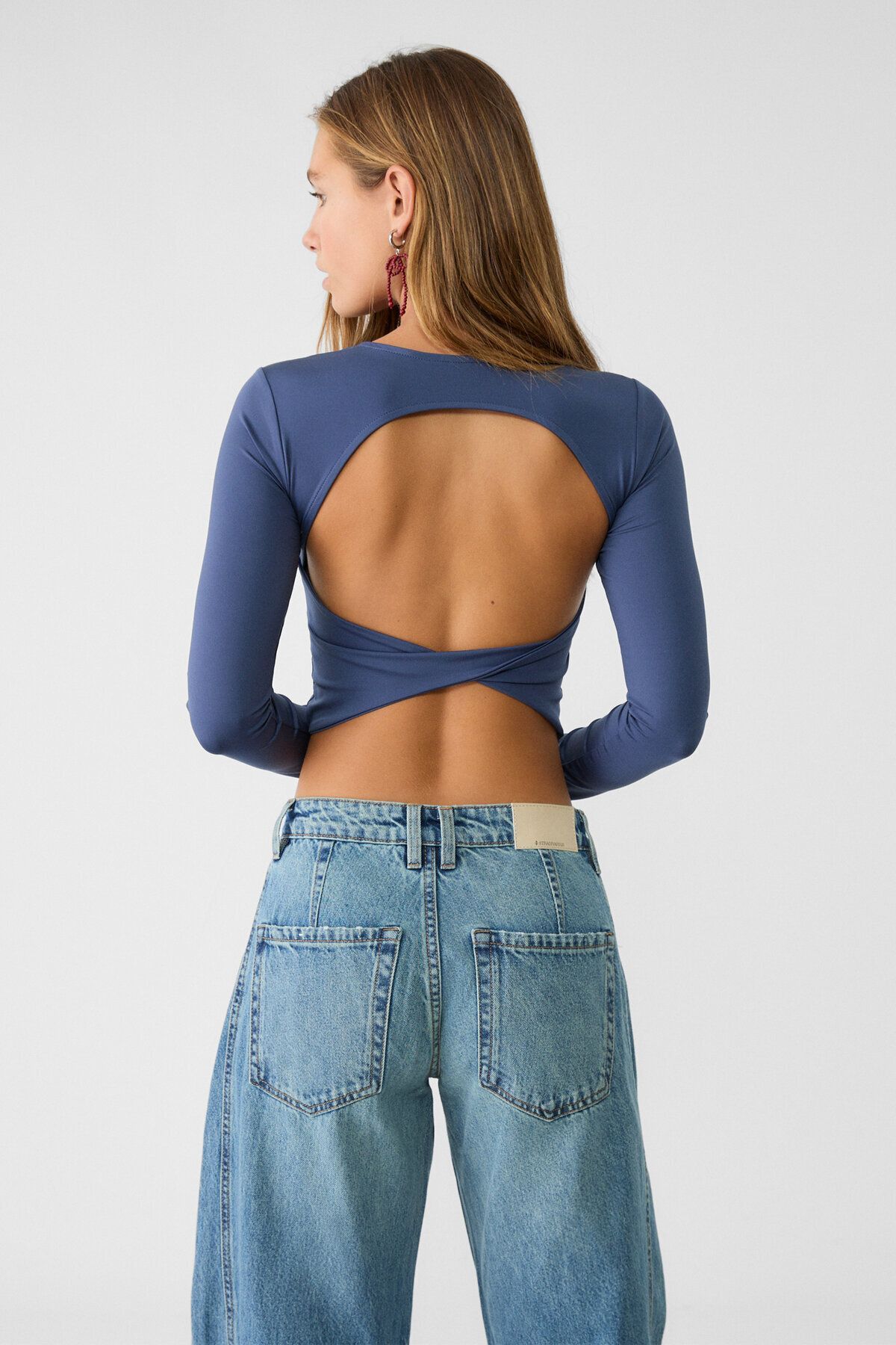 Sırtı açık crop t-shirt