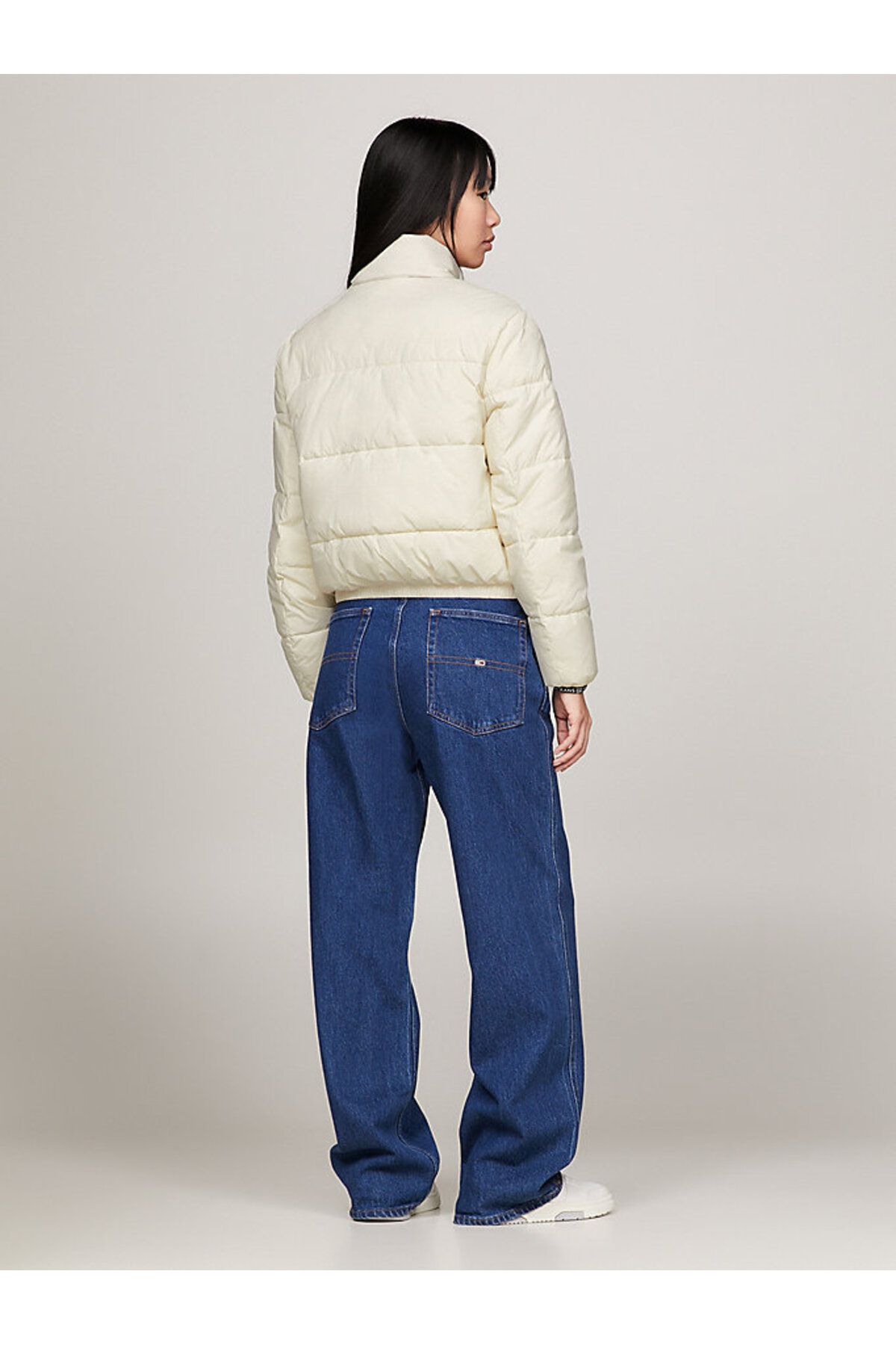 TOMMY JEANS KADIN TAPE DETAIL LIGHT ŞİŞME MONT TOMMY JEANS KADIN TAPE DETAIL LIGHT ŞİŞME MONT