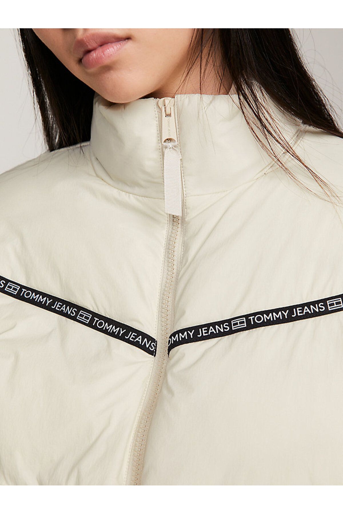 TOMMY JEANS KADIN TAPE DETAIL LIGHT ŞİŞME MONT