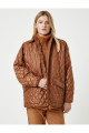 X Şahika Ercümen - Cepli Kapitone Oversize Ceket X Şahika Ercümen - Cepli Kapitone Oversize Ceket