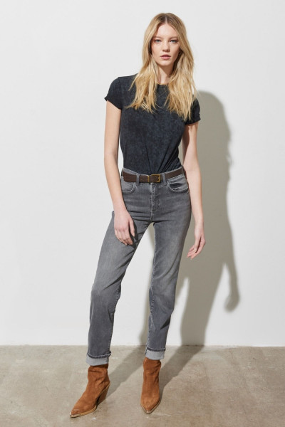 Straight Fit Düz Kesim Yüksek Bel Esnek Jean Kot Pantolon Straight Fit Düz Kesim Yüksek Bel Esnek Jean Kot Pantolon