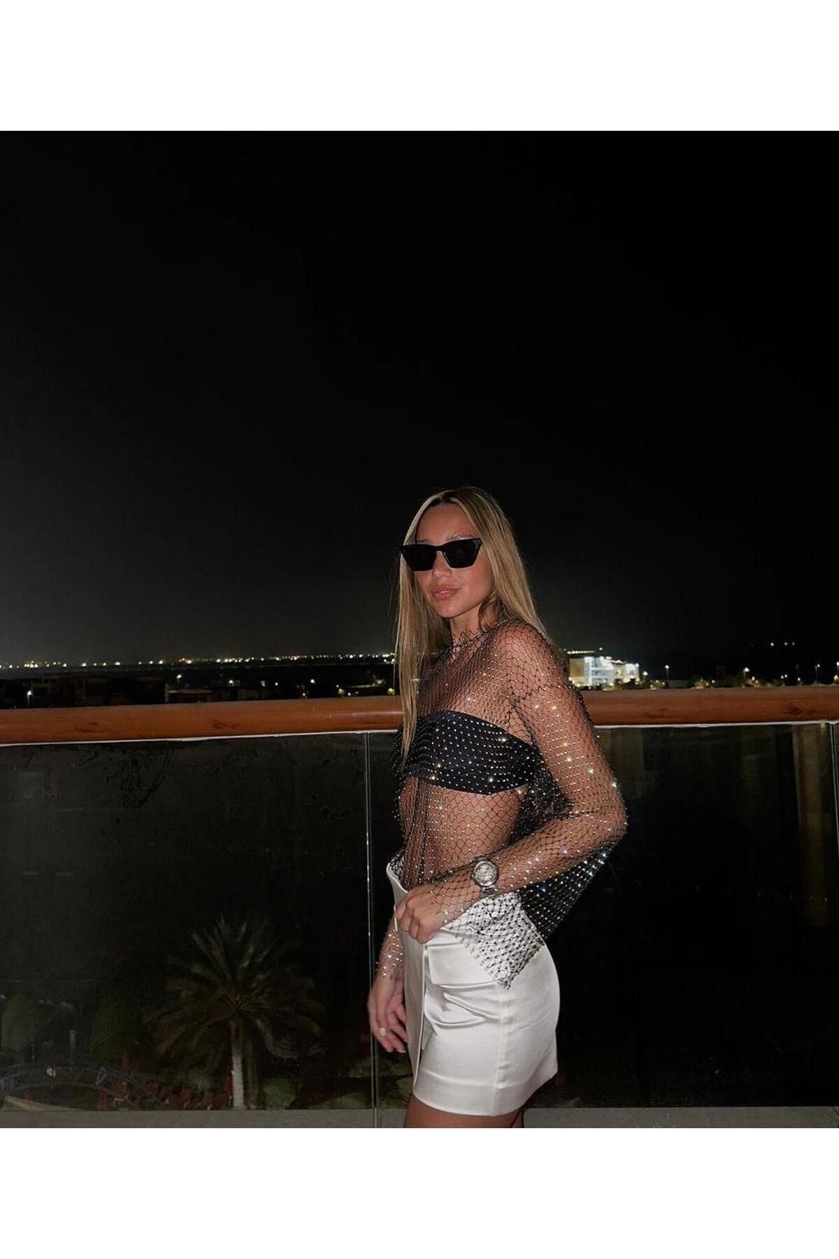 Parlak Taşlı File Bluz Siyah Delikli Bluz Crop Üst Büstiyer Uzun Kollu Yılbaşı Yeni Yıl