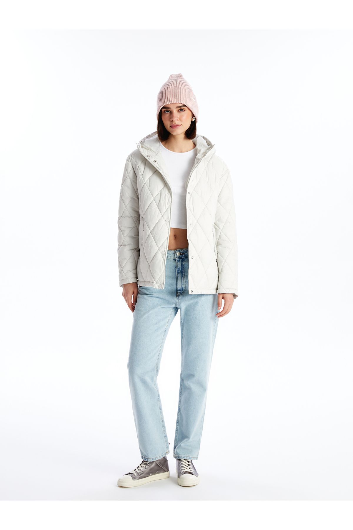 Kapüşonlu Kapitone Oversize Kadın Şişme Mont Kapüşonlu Kapitone Oversize Kadın Şişme Mont