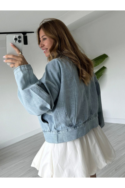 Mavi Çıtçıtlı Oversize Ceket Mavi Çıtçıtlı Oversize Ceket