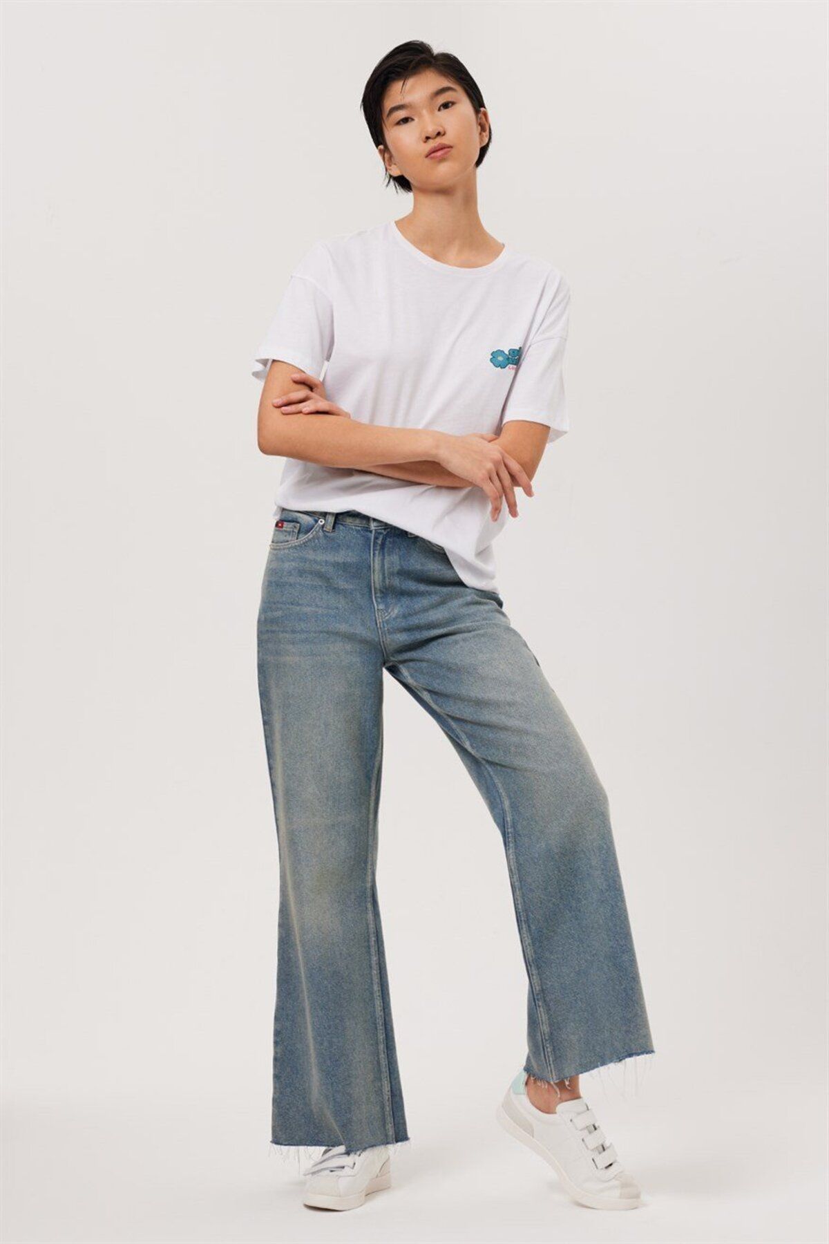 Sandy Kadın Jean Pantolon Blue Lıght Sandy Kadın Jean Pantolon Blue Lıght