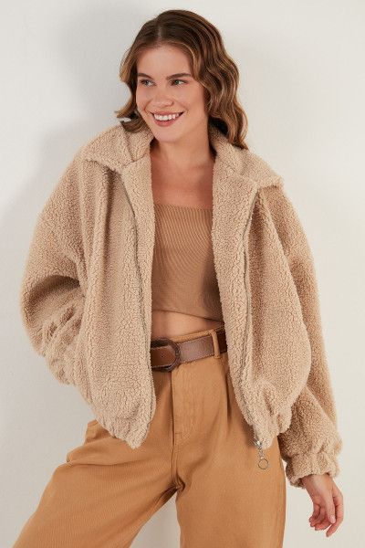 Oversize Fermuarlı Yumuşak Tüylü Kürk Mont Kürk 42190017 Oversize Fermuarlı Yumuşak Tüylü Kürk Mont Kürk 42190017