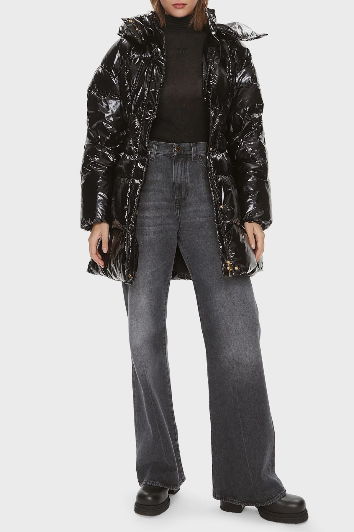 Pinko Regular Fit Kapüşonlu Parlak Şişme Mont MONT 101595 A00N Z99 Pinko Regular Fit Kapüşonlu Parlak Şişme Mont MONT 101595 A00N Z99
