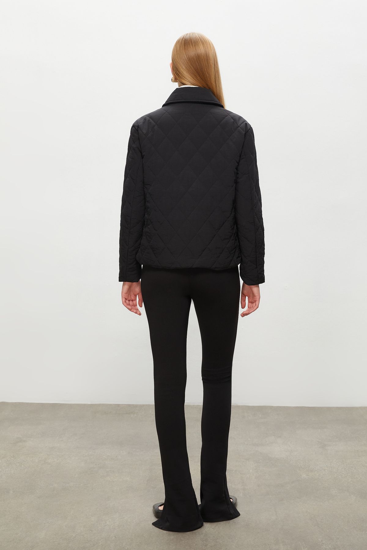 KAPİTONELİ MONT KAPİTONELİ MONT