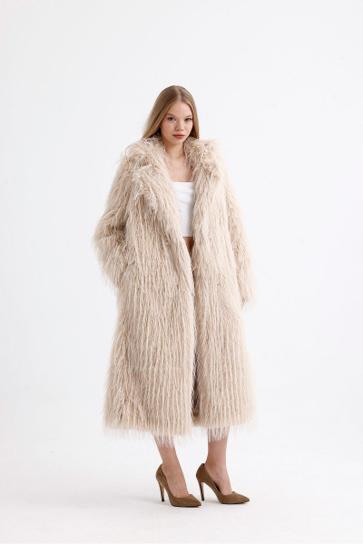 Uzun Tüylü Kürk Manto Ceket Mont Uzun Tüylü Kürk Manto Ceket Mont