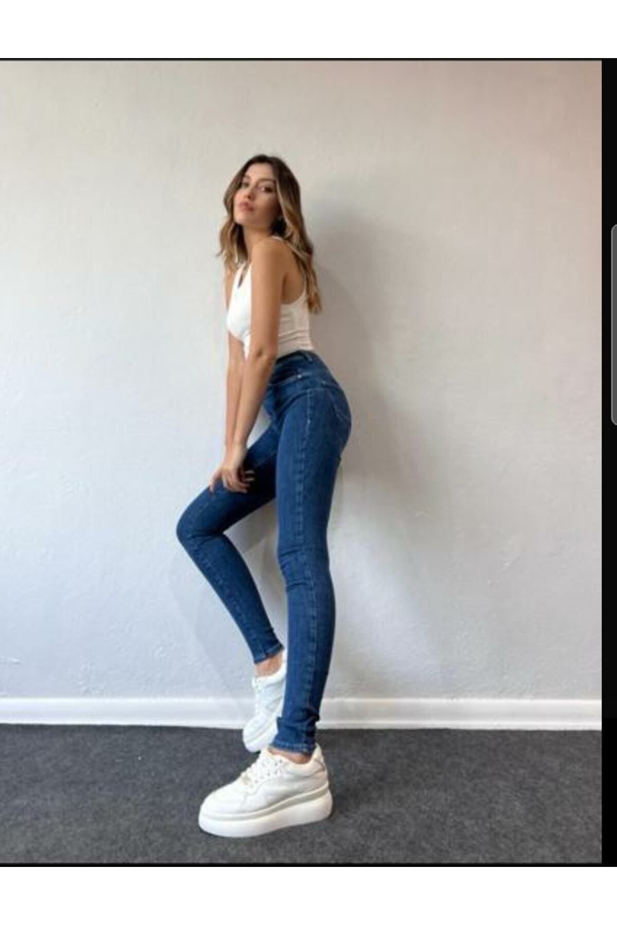 Layla Koyu Mavi Yüksel Bel Dar Paça Skinny Likralı Kot Pantalon Layla Koyu Mavi Yüksel Bel Dar Paça Skinny Likralı Kot Pantalon
