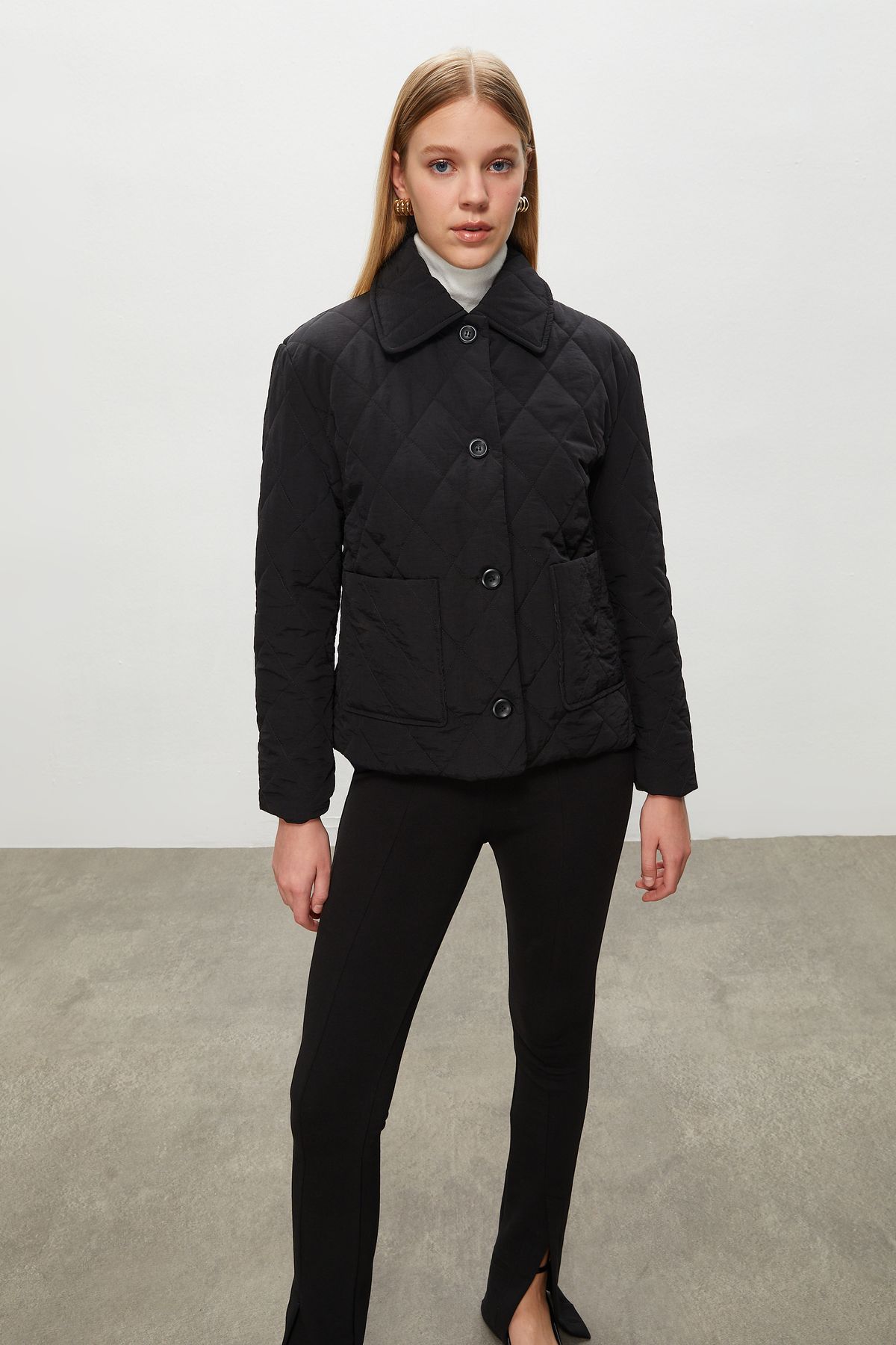 KAPİTONELİ MONT KAPİTONELİ MONT