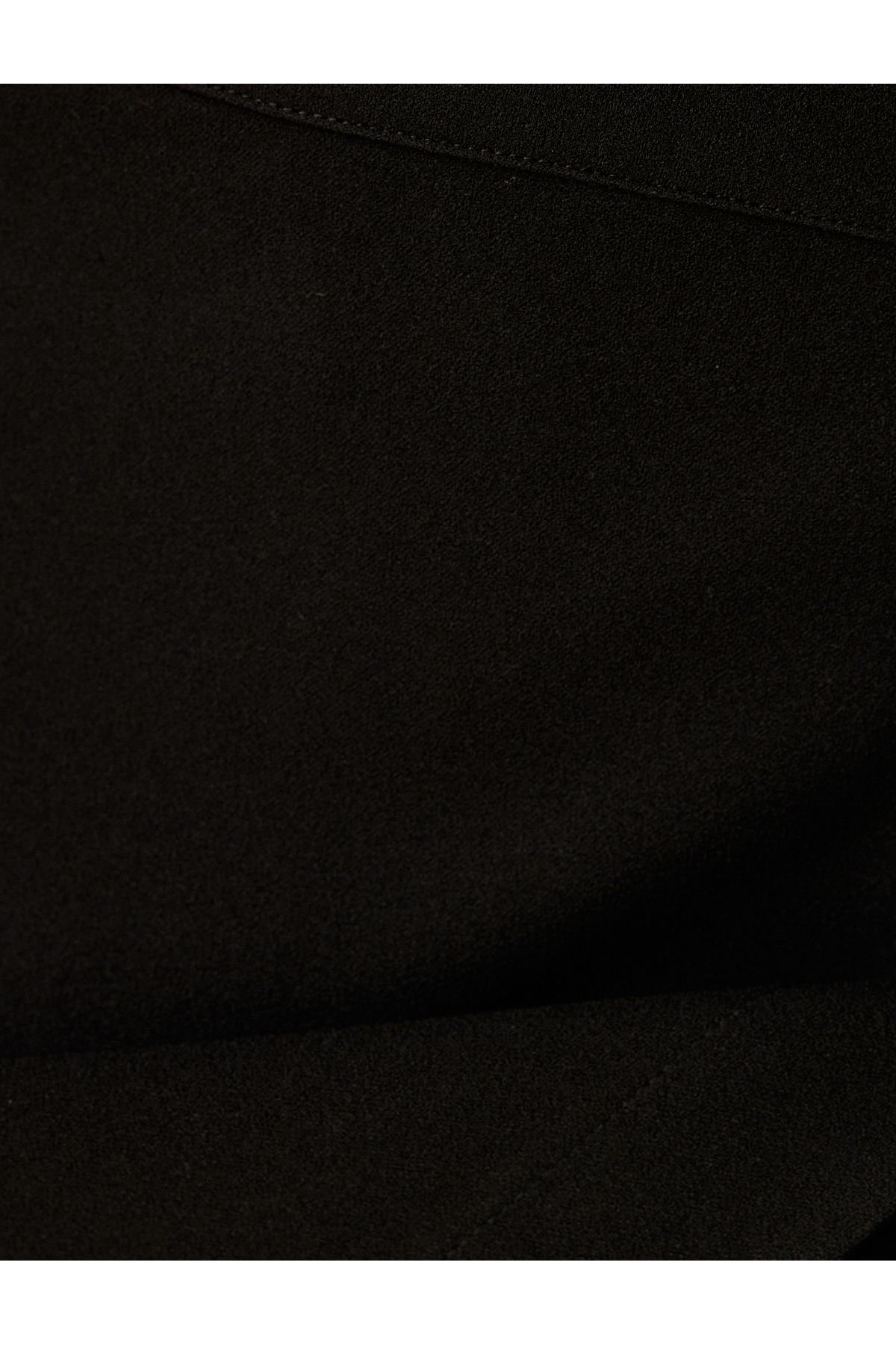 Kruvaze Düğme Detaylı Mini Şort Etek Kruvaze Düğme Detaylı Mini Şort Etek