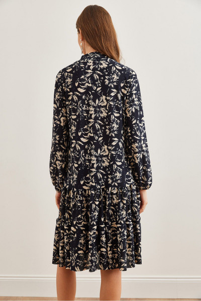 Kadın Yaprak Lacivert V Yaka Volanlı Elbise ELB-19000989 Kadın Yaprak Lacivert V Yaka Volanlı Elbise ELB-19000989