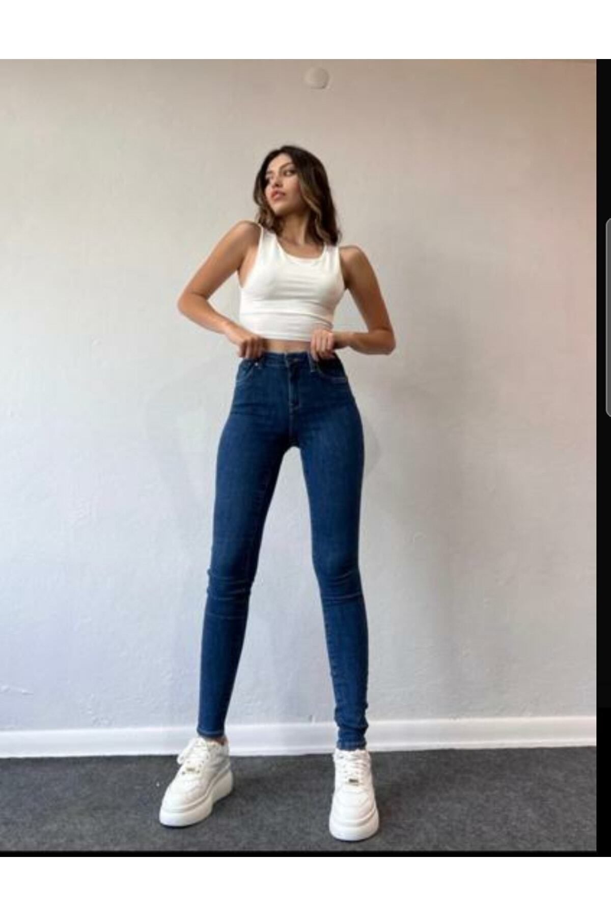 Layla Koyu Mavi Yüksel Bel Dar Paça Skinny Likralı Kot Pantalon Layla Koyu Mavi Yüksel Bel Dar Paça Skinny Likralı Kot Pantalon