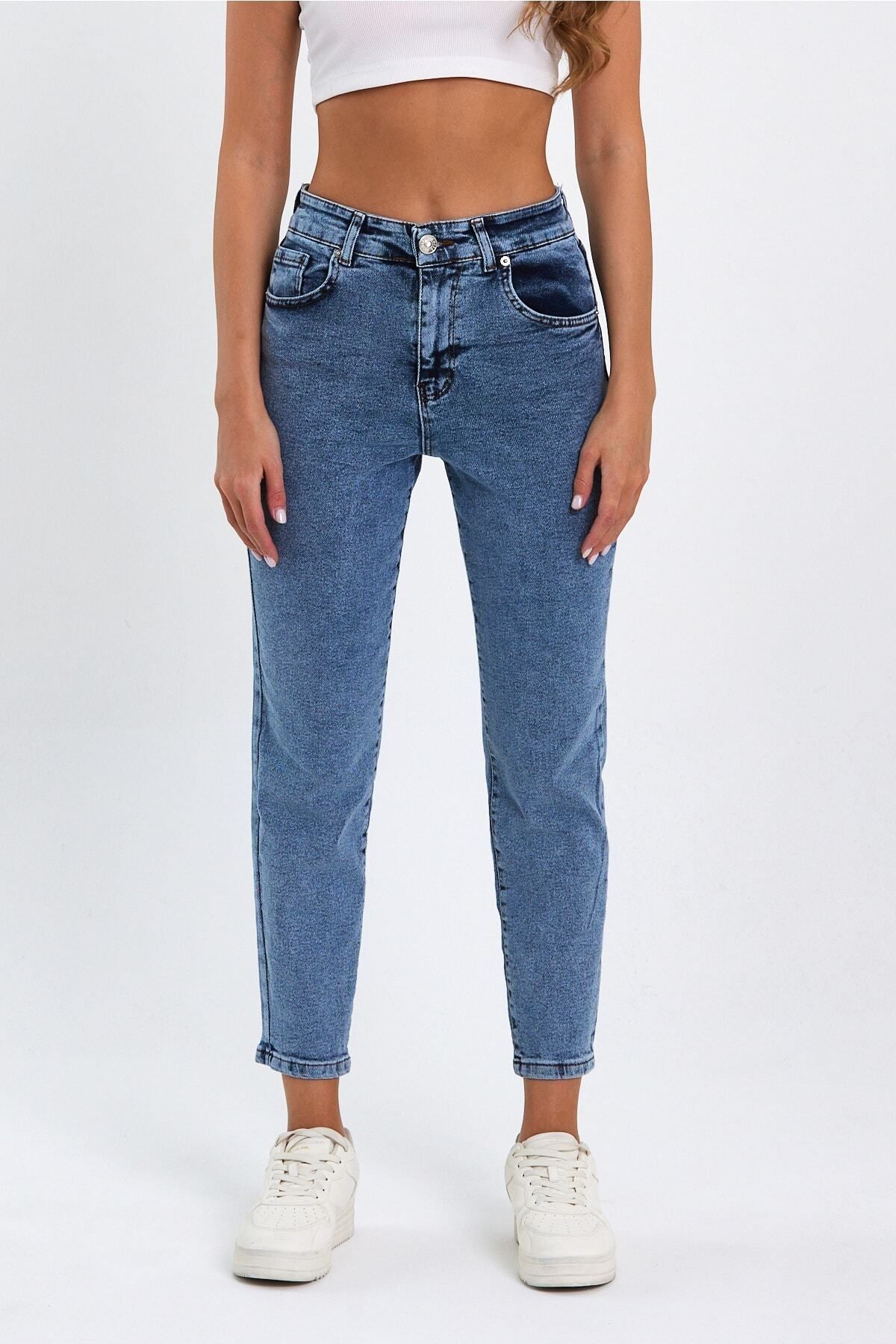 Stager Açık Kar Mavi Yüksek Bel Likralı Mom Jeans Stager Açık Kar Mavi Yüksek Bel Likralı Mom Jeans