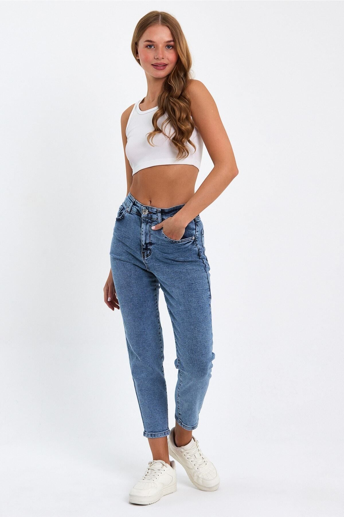 Stager Açık Kar Mavi Yüksek Bel Likralı Mom Jeans Stager Açık Kar Mavi Yüksek Bel Likralı Mom Jeans