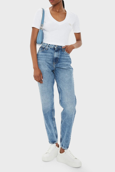 Sert Pamuklu Yüksek Bel Mom Jeans J20J2236551A4  KOT PANTOLON J20J223655 1A4 Sert Pamuklu Yüksek Bel Mom Jeans J20J2236551A4  KOT PANTOLON J20J223655 1A4