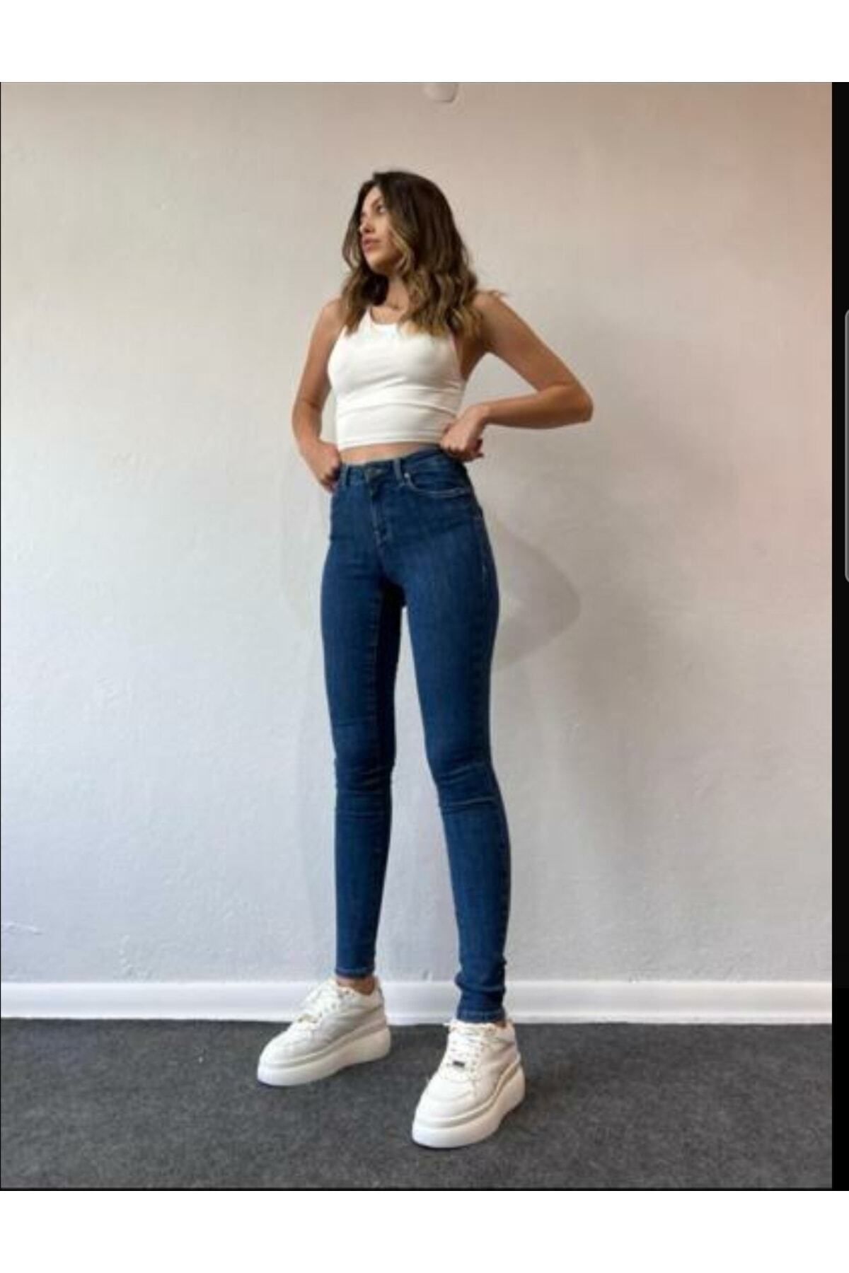 Layla Koyu Mavi Yüksel Bel Dar Paça Skinny Likralı Kot Pantalon Layla Koyu Mavi Yüksel Bel Dar Paça Skinny Likralı Kot Pantalon