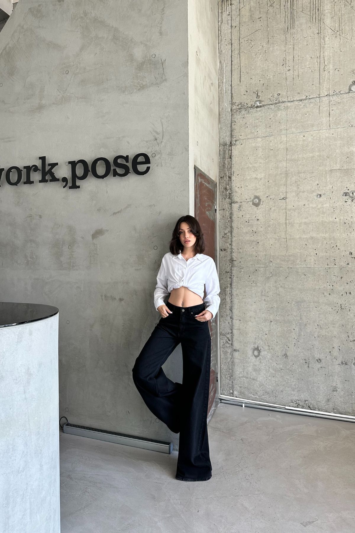 Kadın Yüksek Bel Oversize Bol Paça Baggy Siyah Kot Pantolon Kadın Yüksek Bel Oversize Bol Paça Baggy Siyah Kot Pantolon