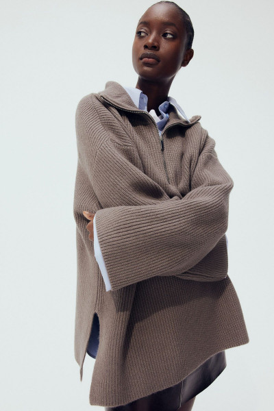 Üstte Fermuarlı Lastik Örgülü Kazak Üstte Fermuarlı Lastik Örgülü Kazak