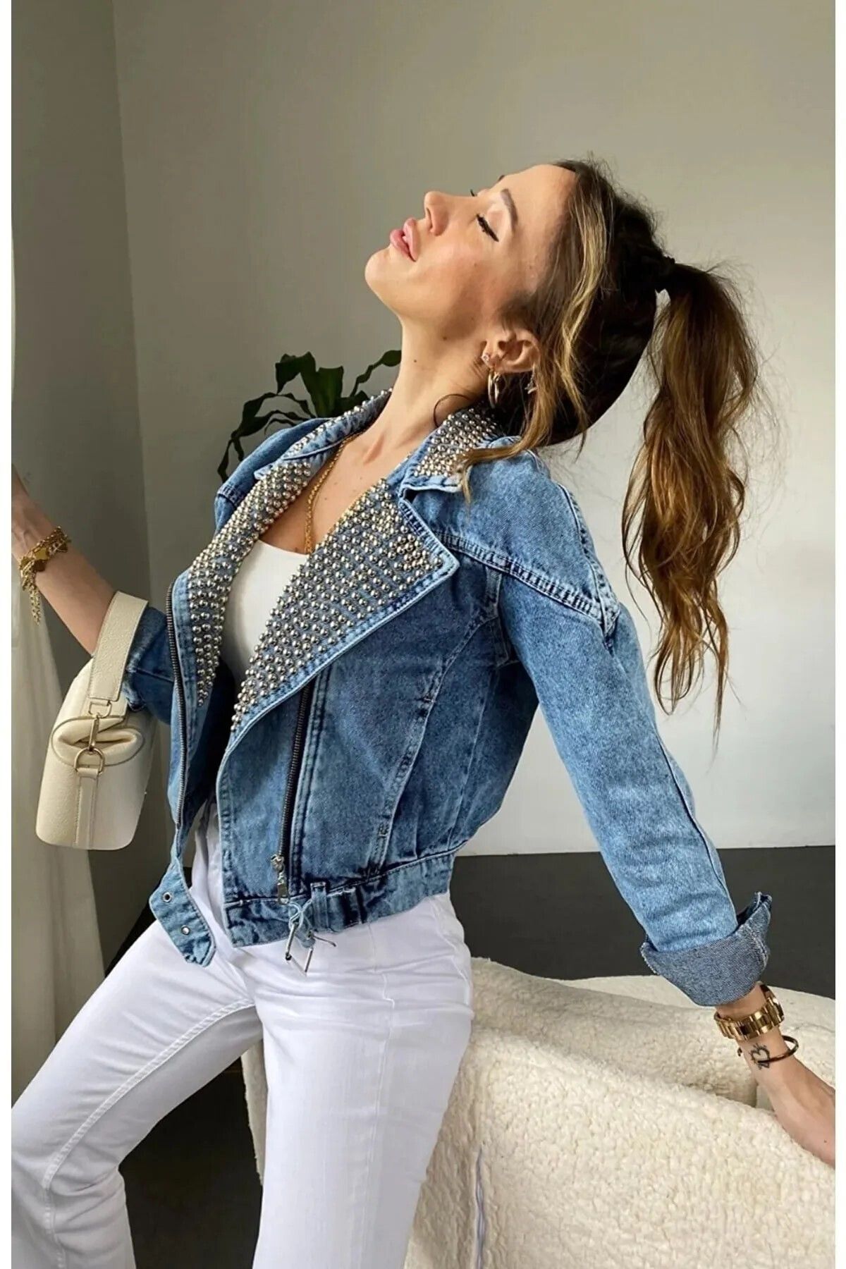Yakası Taşlı Çapraz Kapama Biker Kot Ceket Yakası Taşlı Çapraz Kapama Biker Kot Ceket