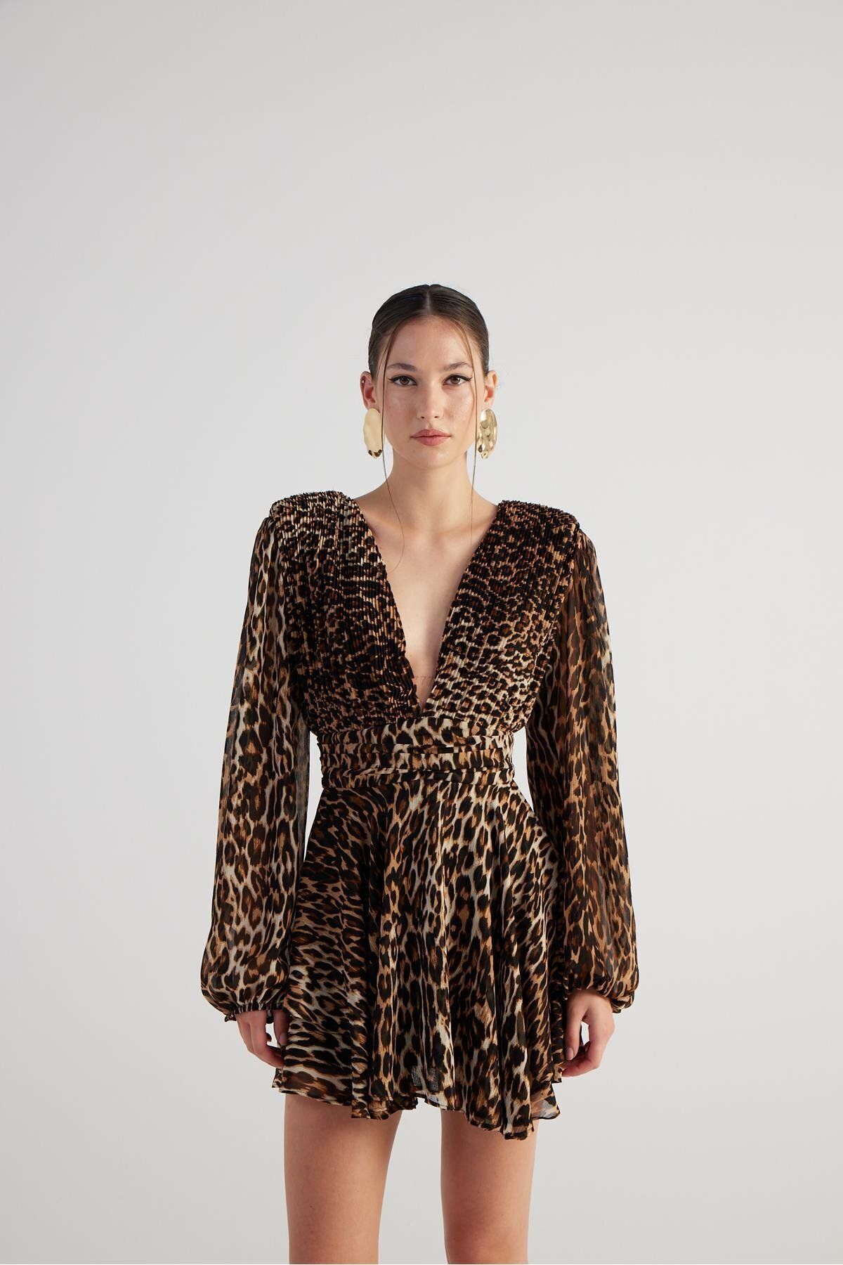 Leopar Desenli V Yaka Mini Janet Elbise Kahve