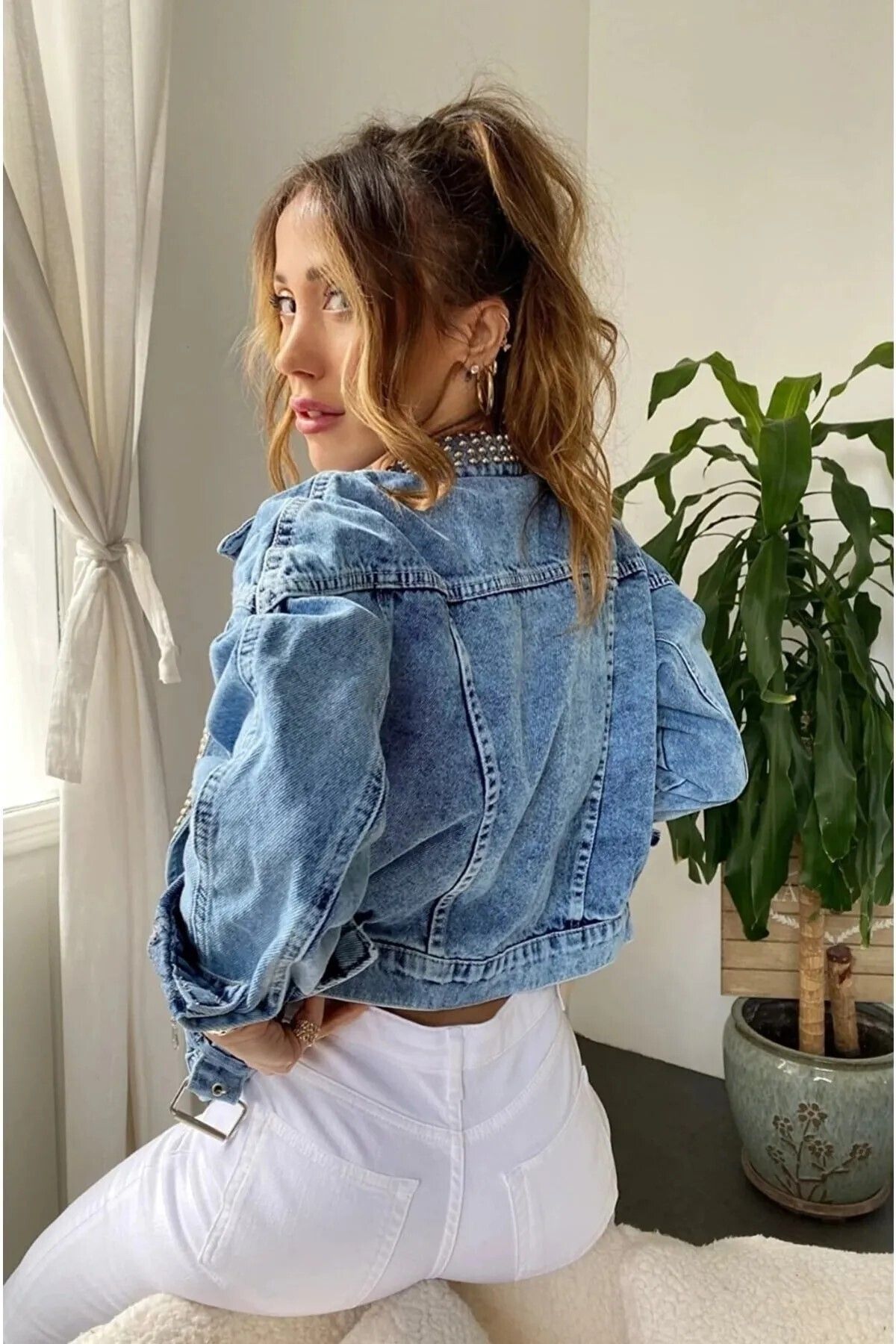 Yakası Taşlı Çapraz Kapama Biker Kot Ceket Yakası Taşlı Çapraz Kapama Biker Kot Ceket
