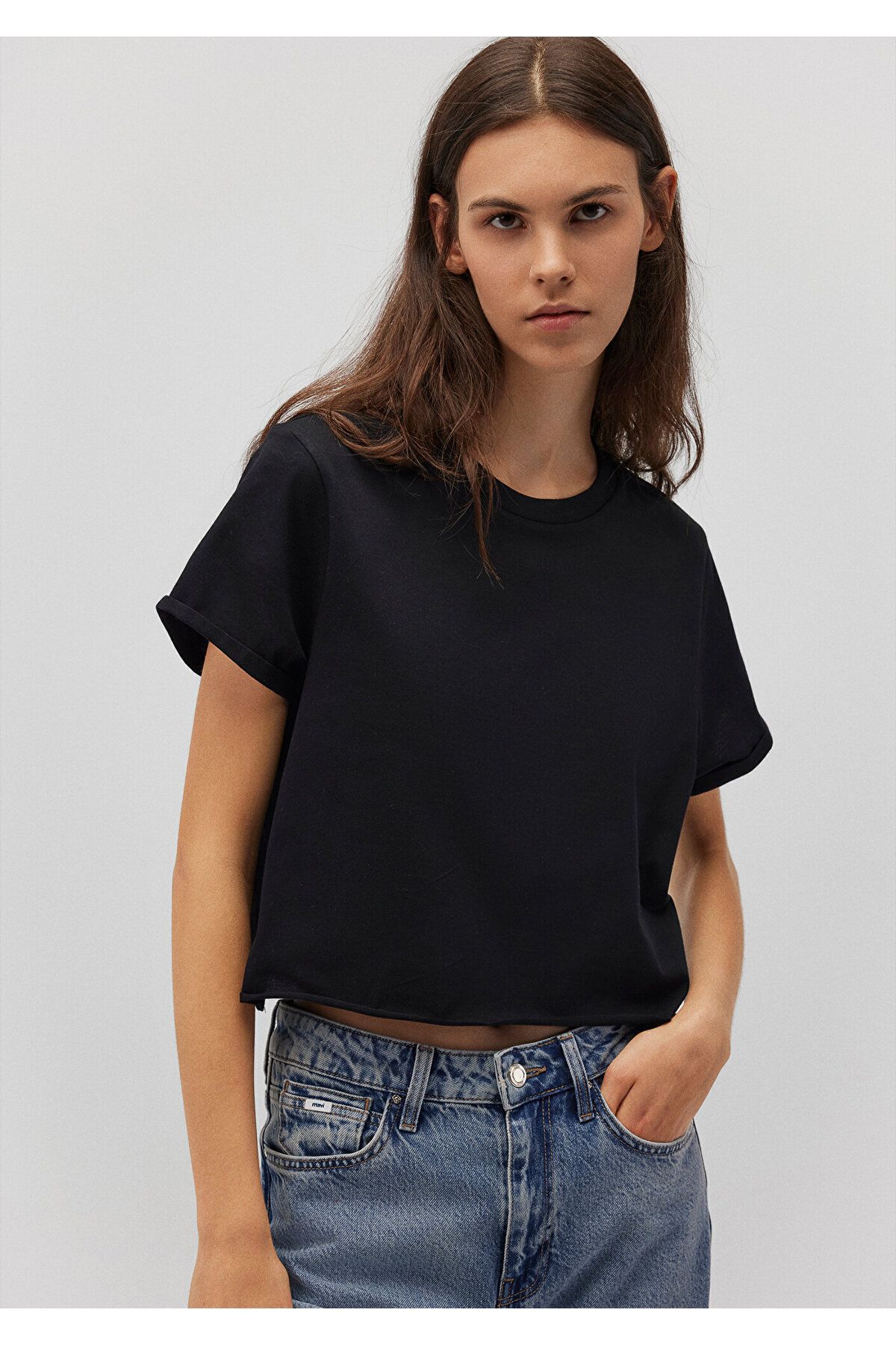 Siyah Basic Tişört Crop / Kısa Kesim 168220-900 Siyah Basic Tişört Crop / Kısa Kesim 168220-900