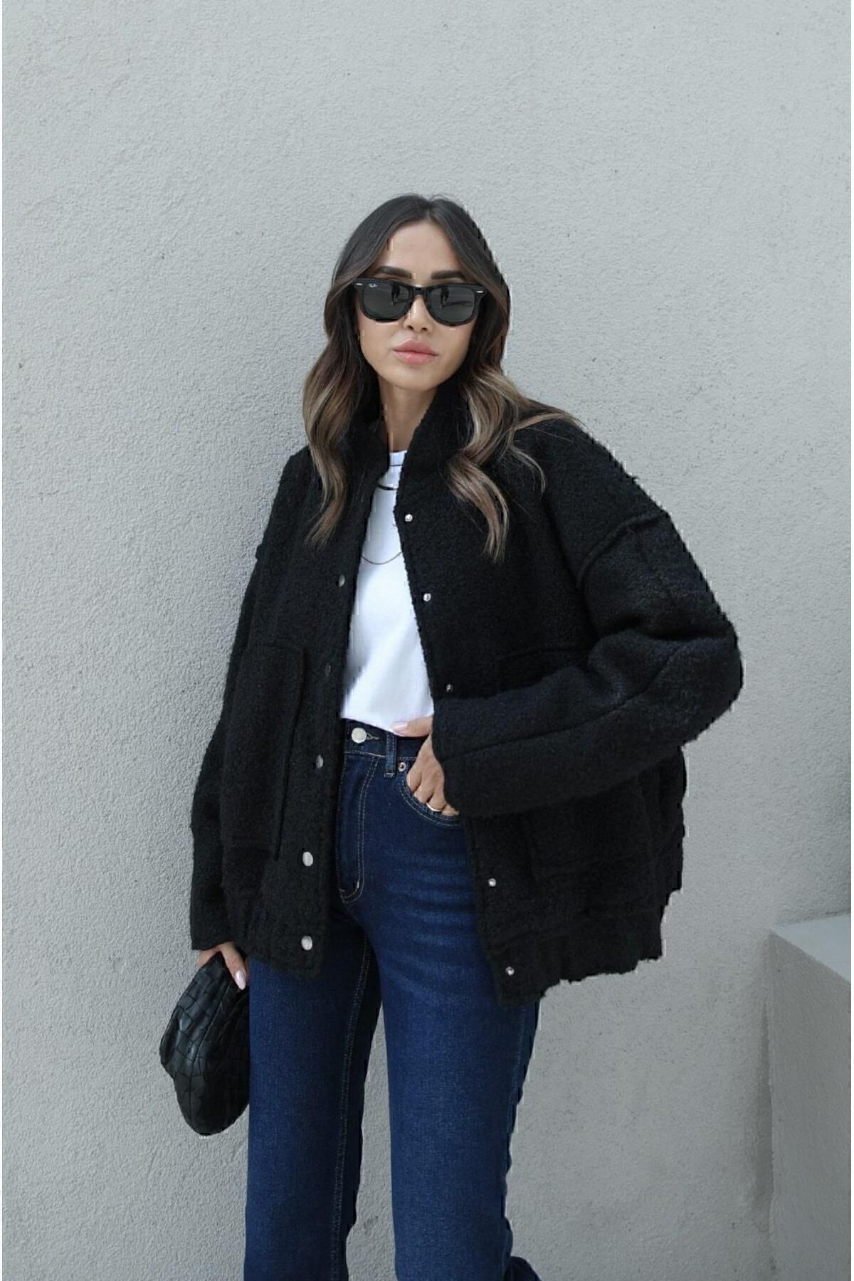 Siyah Büyük Cepli Oversize Astarlı Buklet Bomber Ceket Mont Siyah Büyük Cepli Oversize Astarlı Buklet Bomber Ceket Mont